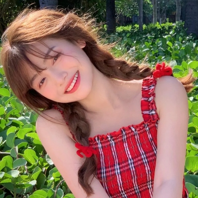 微信头像女干净唯美图片(共24张)