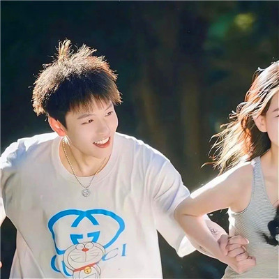 适合二十来岁的情侣头像(24张)