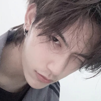 2023年最火爆的男生头像(24张)