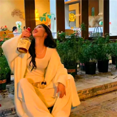 超好看高清女生头像(精选22张)