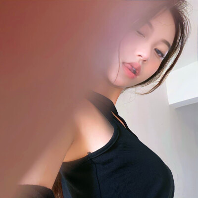 超好看高清女生头像(精选22张)