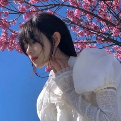 清新唯美的非主流女生头像图片(22张)