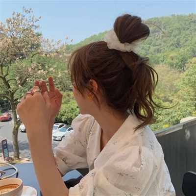 清新好看的女生照片头像(精选18张)