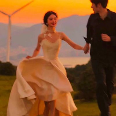 2023高级感满满的情侣头像(优选20张)