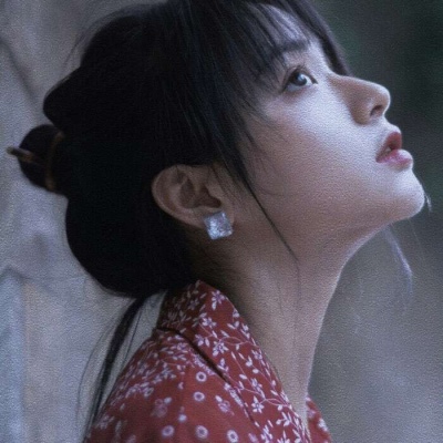 小姐姐好看精致头像(优选22张)