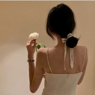 高清唯美的成熟女人头像女人味图片(24张)