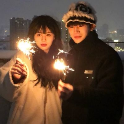 好看又很经典的双人浪漫情头(共24张)