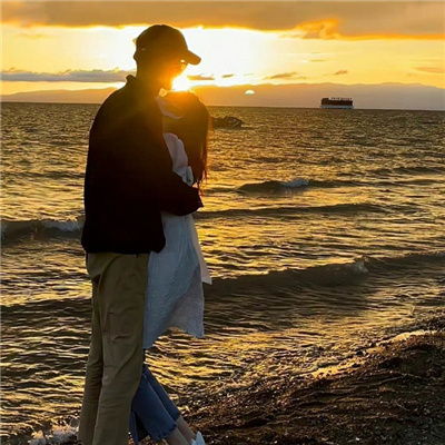 超甜情侣头像真人恩爱图片(20张)