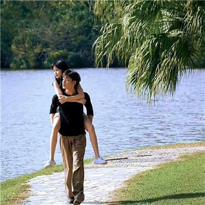 超甜情侣头像真人恩爱图片(20张)