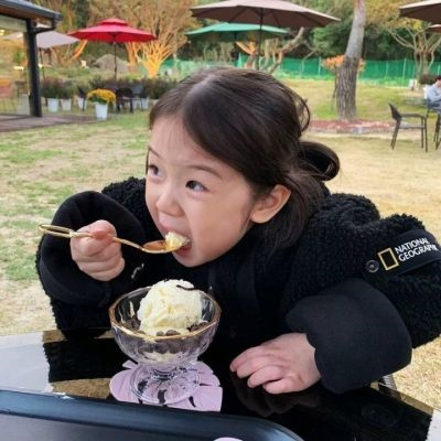 高清超可爱的萌娃头像呆萌小女生图片(优选24张)