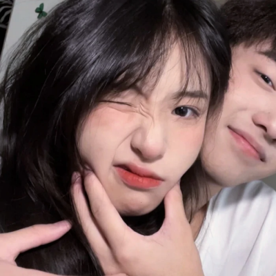 2023真人超酷一人一张情侣头像大全(共20张)