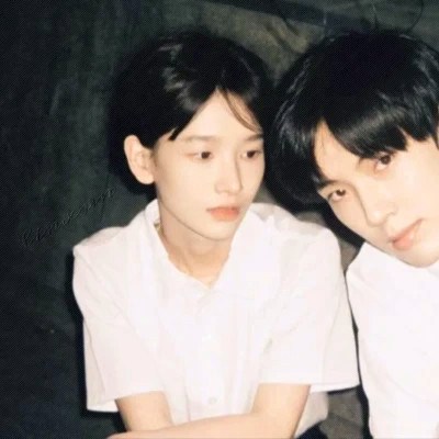 2023最新高质量的情侣真人头像(18张)