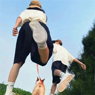 2023最新高质量的情侣真人头像(18张)