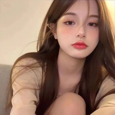 高清好看的2223最新头像女意境图片(精选20张)