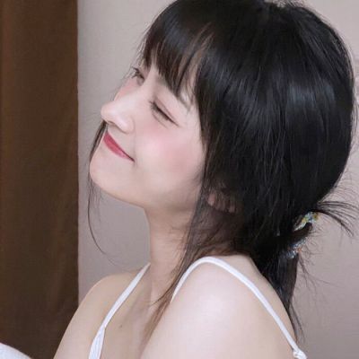 女生头像真人小清新意境高清图片(共24张)