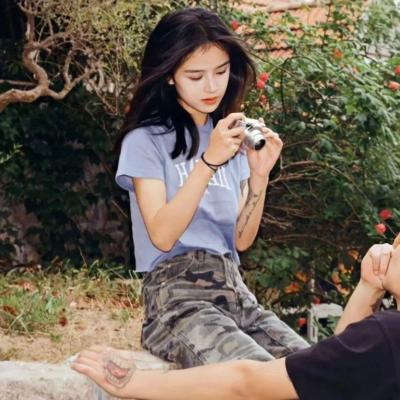 真人又很魅力的好看情头(共22张)