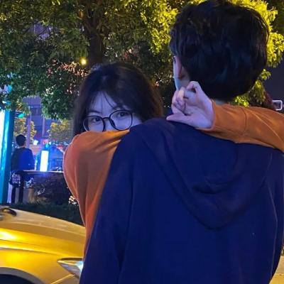 单人情头2023新款一男一女高清图片(优选20张)