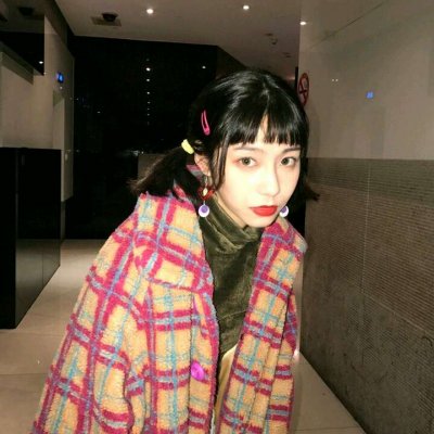 高清好看的复古风意境女生头像图片(精选22张)