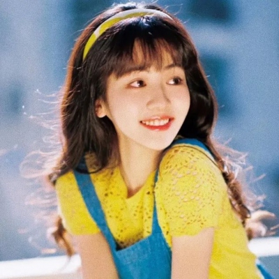 高清好看的复古风意境女生头像图片(精选22张)