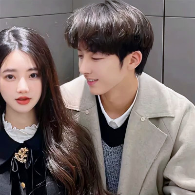 最新版浪漫又很纯情的情头大全(共24张)