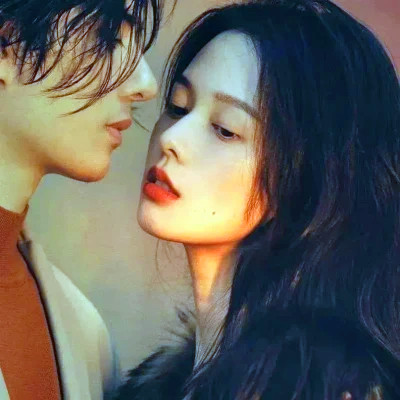 最新版浪漫又很纯情的情头大全(共24张)