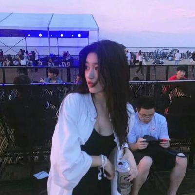 高清失落伤心难过的图片头像(20张)