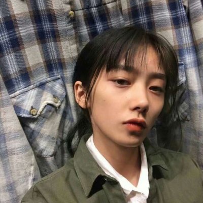 20岁左右女人微信头像(22张)