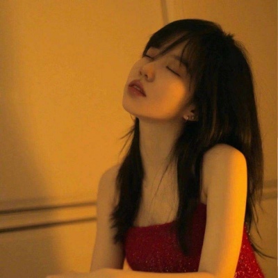 20岁左右女人微信头像(22张)