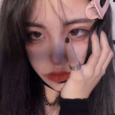 20岁左右女人微信头像(22张)