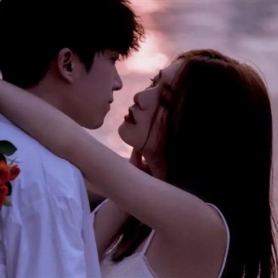 2023最火超甜情侣头像(共18张)