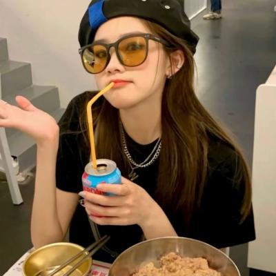 高清优质的女头合集(精选24张)