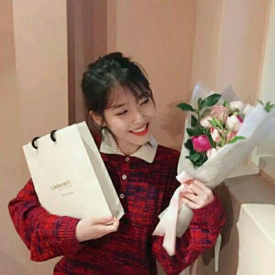 1823满满的春天气息感元气女生头像(优选20张)