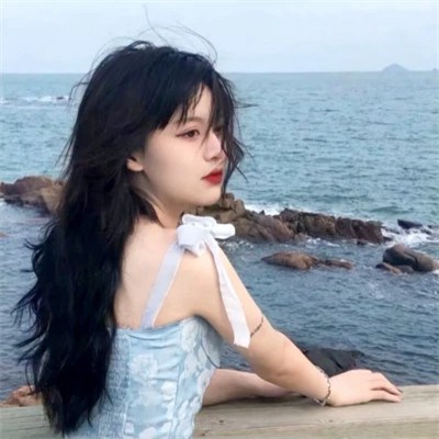 2023最好看的女生微信头像(共24张)