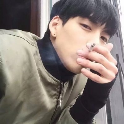 qq头像男生霸气抽烟头像(精选16张)