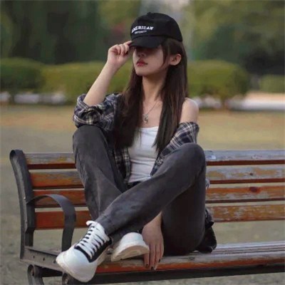 2023年小女生头像(共26张)