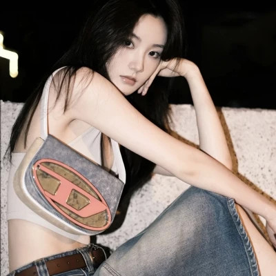 2023年小女生头像(共26张)