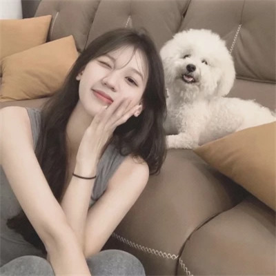 2023年小女生头像(共26张)