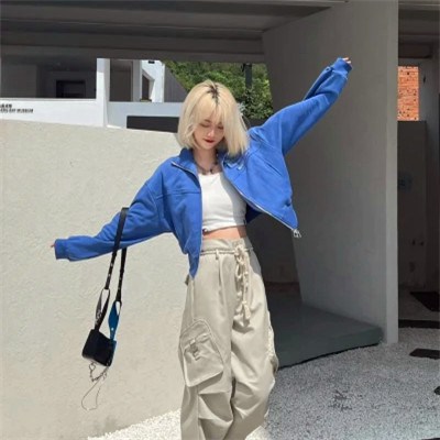 2023年小女生头像(共26张)