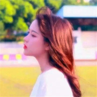 2023年最潮最火女生头像图片(24张)