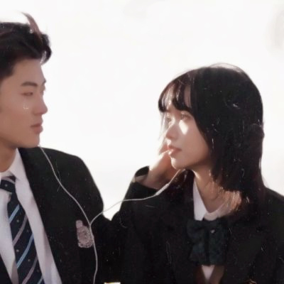 情侣头像真人独一无二的高清情头图片大全(精选18张)