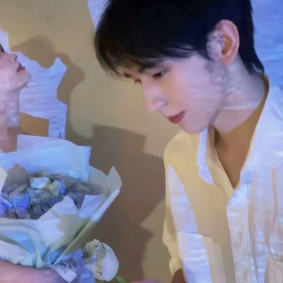 情侣头像真人独一无二的高清情头图片大全(精选18张)