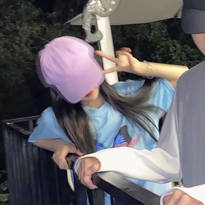 好看情侣头像真人高颜值一人一张(精选18张)