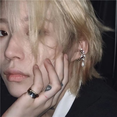 2023最潮微信男头像图片(24张)