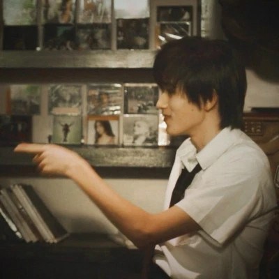 2023最潮最新微信男头像(24张)