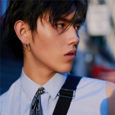 2023最潮最新微信男头像(24张)