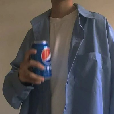 2023最潮最新微信男头像(24张)