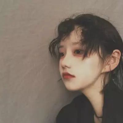 一些好看的网红女头像(优选24张)