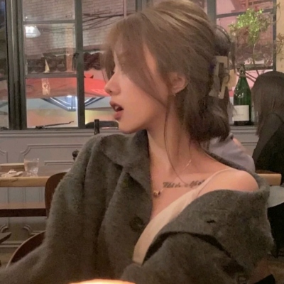 高清好看的女生网红头像ins风格图片大全(优选22张)