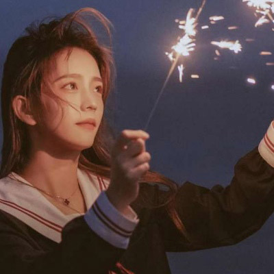 高清好看的女生网红头像ins风格图片大全(优选22张)