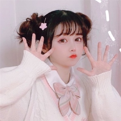 高清意境女头像图片(22张)